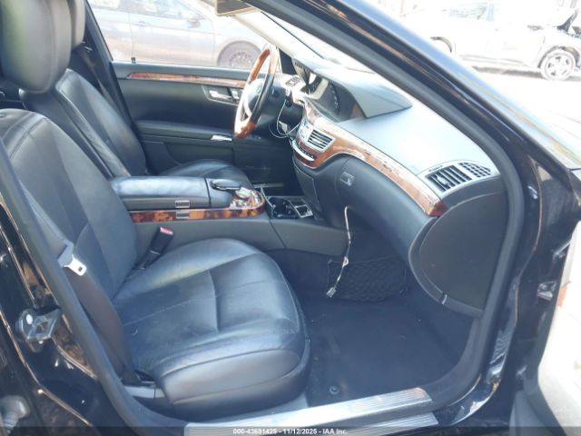 Mercedes-Benz S-Class Image 4