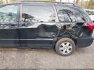 Toyota Sienna Le Image 2