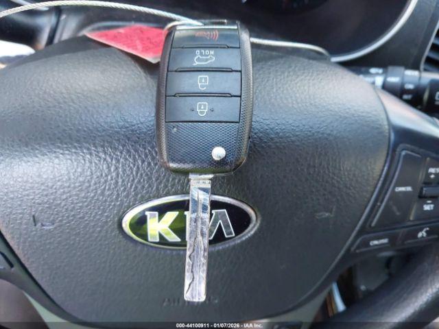 Kia Sorento Lx Image 6