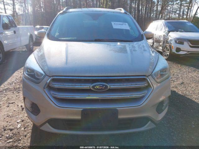 Ford Escape Titanium Image 16