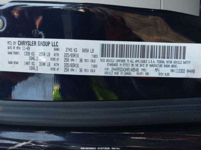 Chrysler Town & Country Touring Image 11