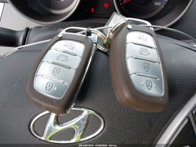 Hyundai ELANTRA Sport Image 8