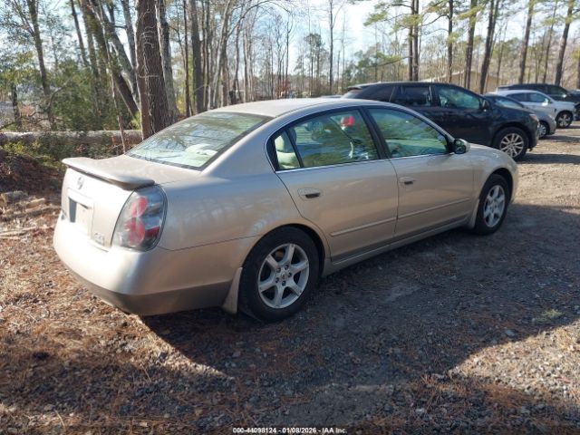 Nissan Altima 2.5 S Image 2