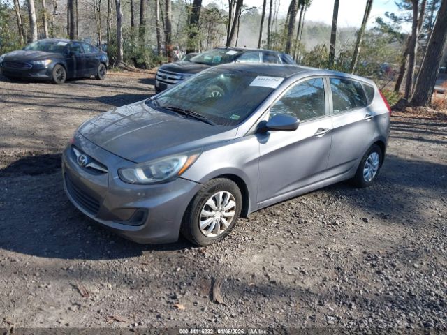 Hyundai ACCENT Gs Image 4