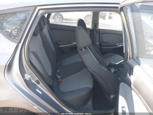 Hyundai ACCENT Gs Image 6