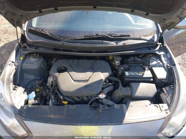 Hyundai ACCENT Gs Image 9