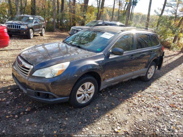 Subaru Outback 2.5i Image 6