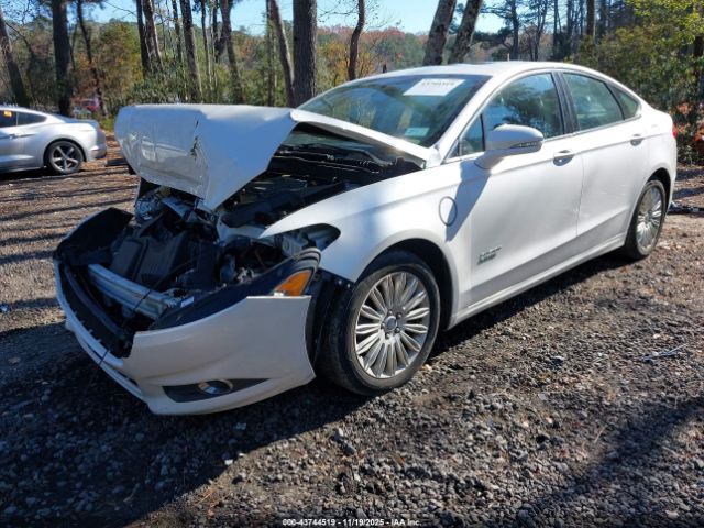 Ford Fusion Se Luxury Image 2