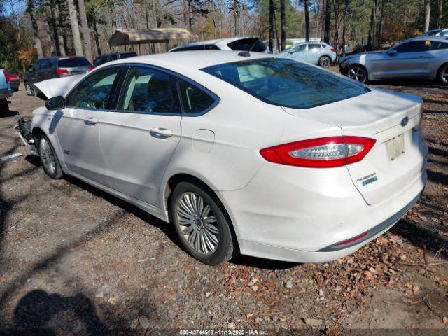 Ford Fusion Se Luxury Image 3
