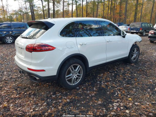 Porsche Cayenne Image 4