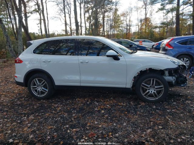 Porsche Cayenne Image 8