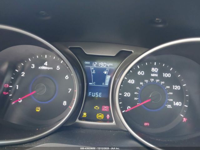 Hyundai VELOSTER Image 6