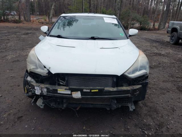 Hyundai VELOSTER Image 15