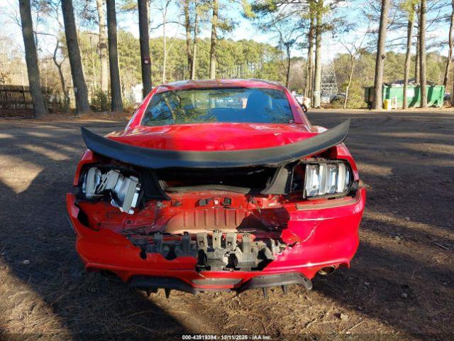 Ford Mustang V6 Image 9