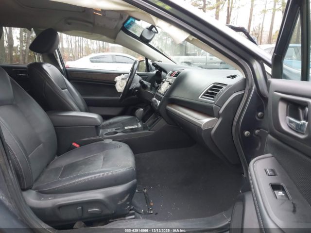 Subaru Outback 2.5i Limited Image 4