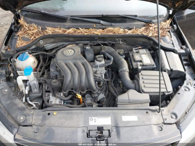 Volkswagen Jetta 2.0l S Image 6