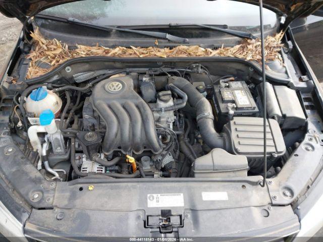 Volkswagen Jetta 2.0l S Image 6